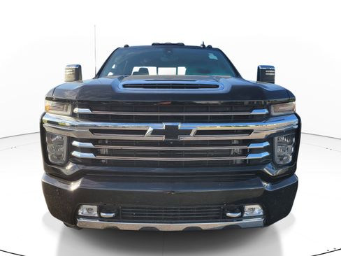 Used 2023 Chevrolet Silverado 3500 High Country AWD/4WD image 2