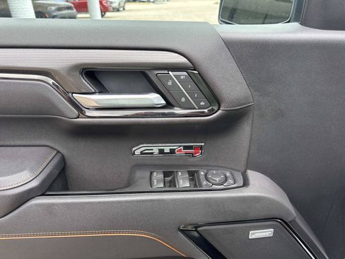 Used 2025 GMC Sierra 1500 AT4 AWD/4WD image 19