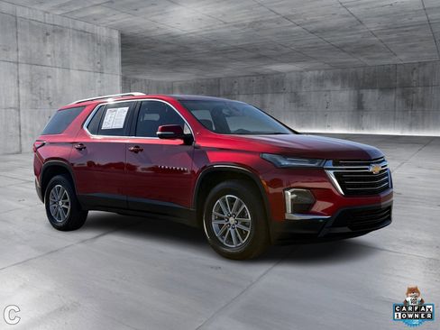 Used 2023 Chevrolet Traverse LT image 7