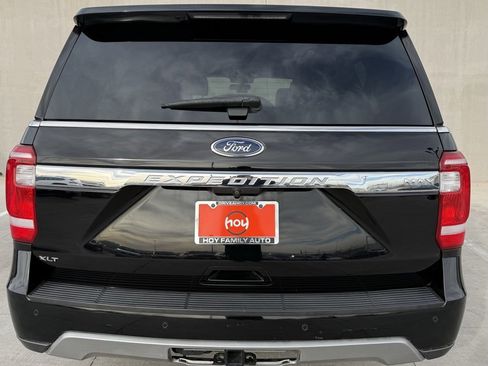 Used 2021 Ford Expedition Max XLT image 4