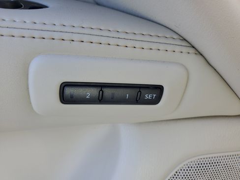 Used 2013 INFINITI JX35 AWD w/ Premium Pkg image 15