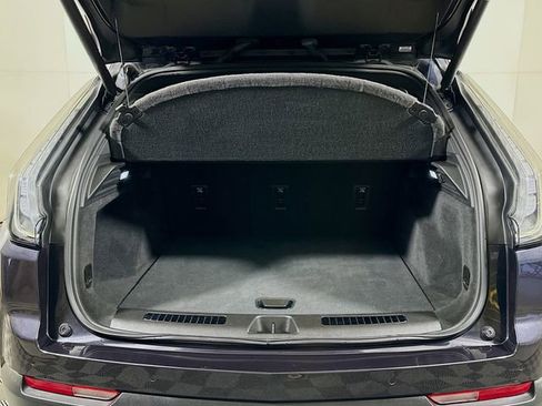 Used 2022 Cadillac XT4 Sport w/ Cold Weather Package image 26