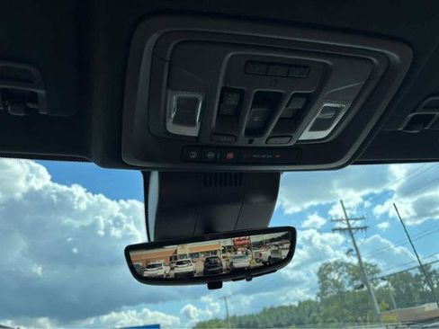 Used 2024 GMC Sierra 2500 Denali Ultimate w/ LPO, GMC Protection Package image 29