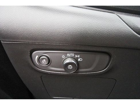 Used 2024 Buick Encore GX Sport Touring FWD image 19