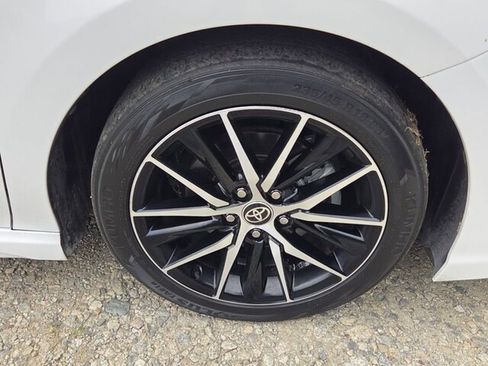 Used 2023 Toyota Camry SE AWD/4WD image 16