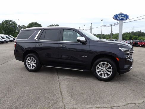 Used 2024 Chevrolet Tahoe Premier RWD image 1