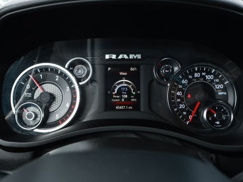 Certified 2024 RAM 2500 Big Horn AWD/4WD image 12