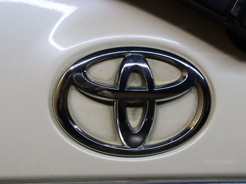 Used 2013 Toyota Sequoia Platinum RWD image 21