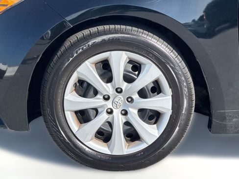Used 2024 Toyota Corolla LE FWD image 12