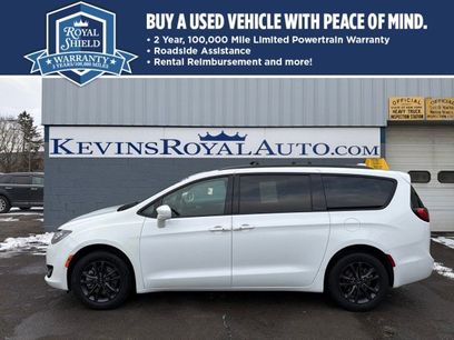 Used 2020 Chrysler Pacifica Touring-L w/ Advanced Safetytec Group