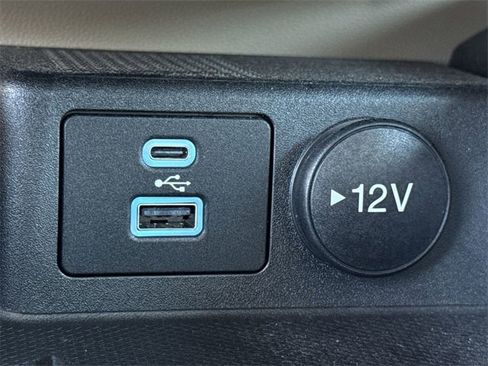 Certified 2022 Ford Escape SE image 29