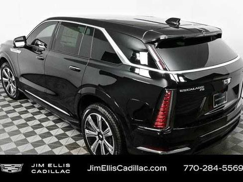 New 2025 Cadillac Escalade IQ Luxury 2 image 26