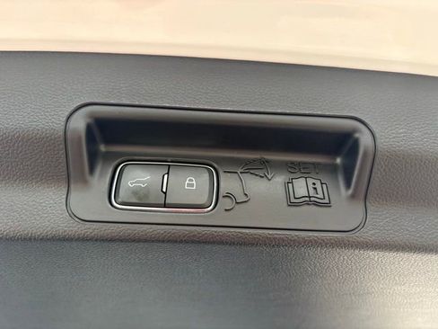 Used 2023 Ford Explorer XLT w/ Equipment Group 202A AWD/4WD image 34