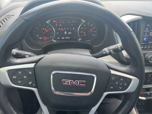 Used 2022 GMC Terrain SLT w/ LPO, Floor Liner Package FWD image 11
