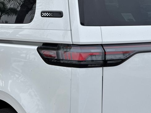 New 2025 Volkswagen ID. Buzz Pro S image 28