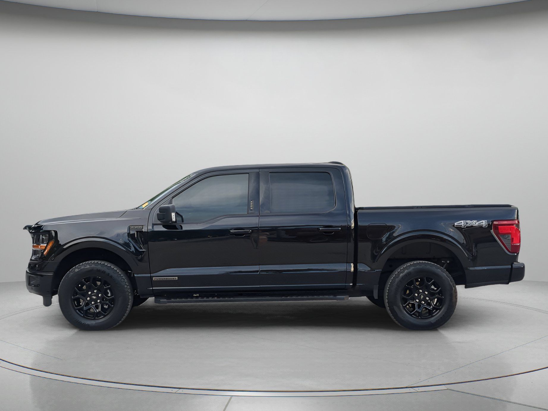 Certified 2024 Ford F150 XLT w/ Equipment Group 302A MID AWD/4WD image 43