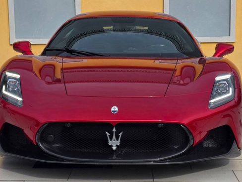 Used 2022 Maserati MC20 Coupe RWD image 5