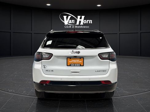 Used 2024 Jeep Compass Limited w/ Elite Group AWD/4WD image 6
