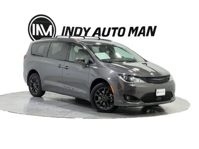 Used 2020 Chrysler Pacifica Touring-L w/ Advanced Safetytec Group