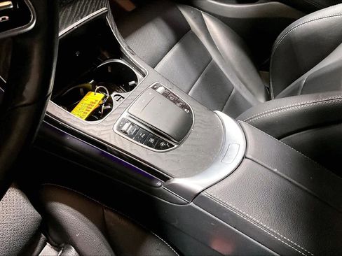 Used 2021 Mercedes-Benz GLC 300 GLC 300 image 16