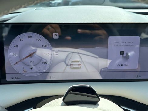 Used 2025 Genesis G80 3.5T Sport Prestige image 12