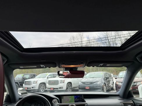 Used 2019 Lexus IS 300 F Sport w/ F Sport Package image 16