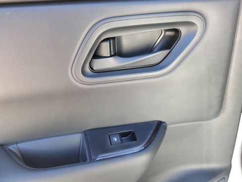 Certified 2024 Nissan Rogue S FWD image 20