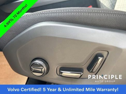 Certified 2025 Volvo XC60 T8 Core image 27