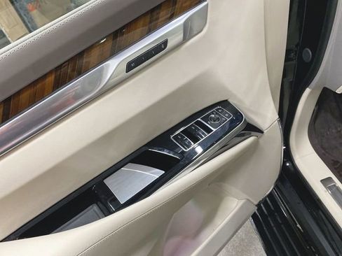 Used 2025 Cadillac Escalade Sport Platinum image 24