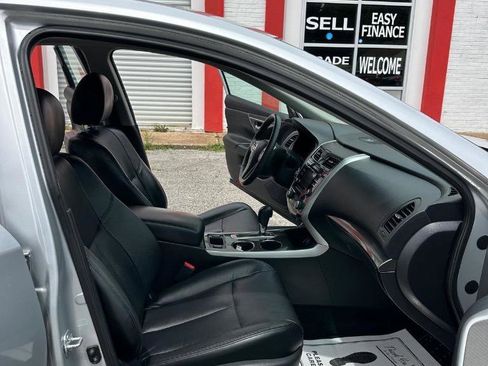 Used 2015 Nissan Altima 2.5 SL w/ Moonroof Package FWD image 25