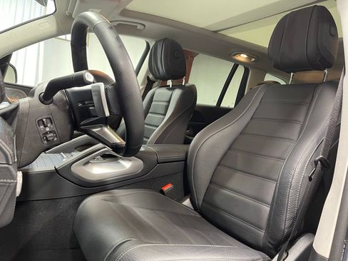 Used 2026 Mercedes-Benz GLS 450 4MATIC image 21