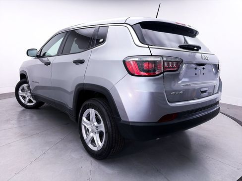 Used 2023 Jeep Compass Sport AWD/4WD image 2