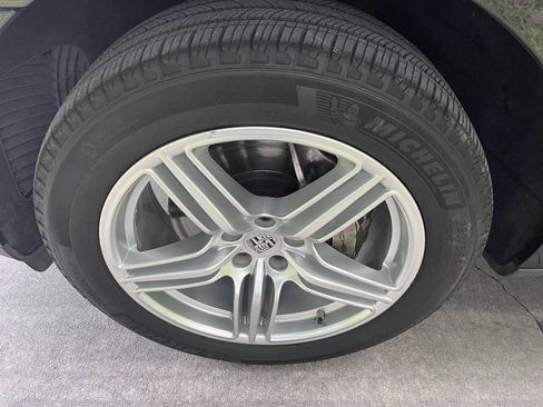 Used 2017 Porsche Macan S AWD/4WD image 17