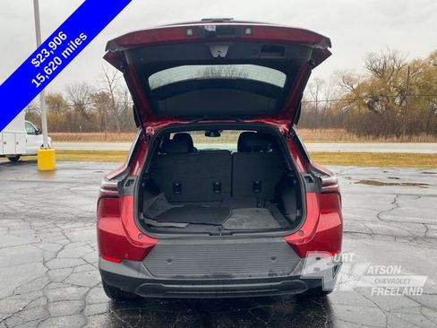 Used 2025 Chevrolet Equinox EV LT image 16