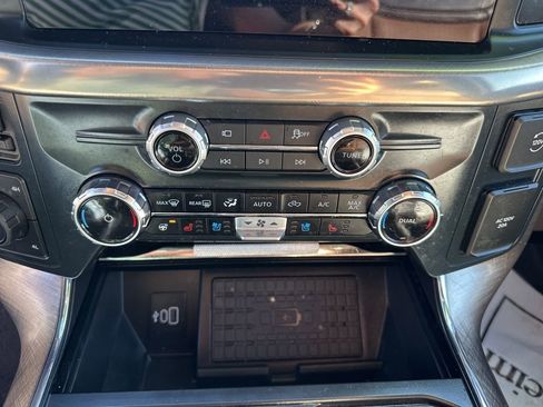 Certified 2025 Ford F150 King Ranch AWD/4WD image 28