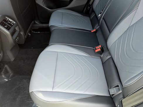 New 2026 Volkswagen Tiguan SE R-Line FWD image 24