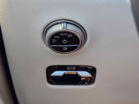 New 2026 Mercedes-Benz GLC 350e 4MATIC image 36