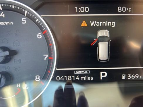 Used 2024 Mitsubishi Outlander SE image 12