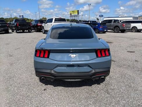 Used 2024 Ford Mustang Coupe RWD image 5
