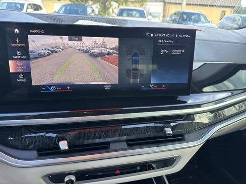 Used 2023 BMW X7 xDrive40i w/ Executive Package image 24