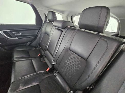 Used 2016 Land Rover Discovery Sport SE AWD/4WD image 17