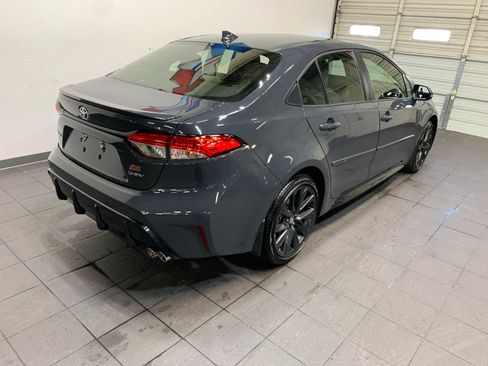 Certified 2025 Toyota Corolla SE image 3