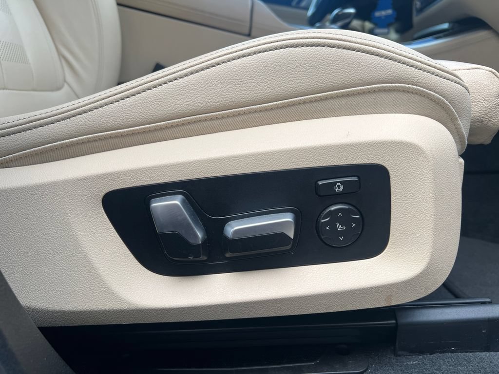 Used 2021 BMW X5 sDrive40i w/ Premium Package RWD image 23