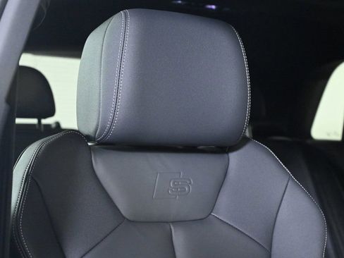 Used 2025 Audi Q3 2.0T Premium w/ Black Optic Sport Package image 20