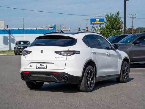 Used 2024 Alfa Romeo Stelvio Veloce AWD/4WD image 6