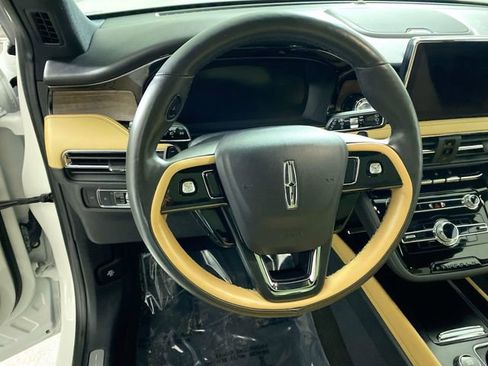 Used 2021 Lincoln Corsair Reserve w/ Equipment Group 201A image 10