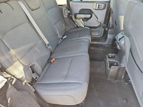 Used 2021 Jeep Wrangler Unlimited Sport image 19