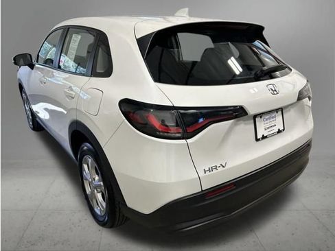 Certified 2023 Honda HR-V LX image 4