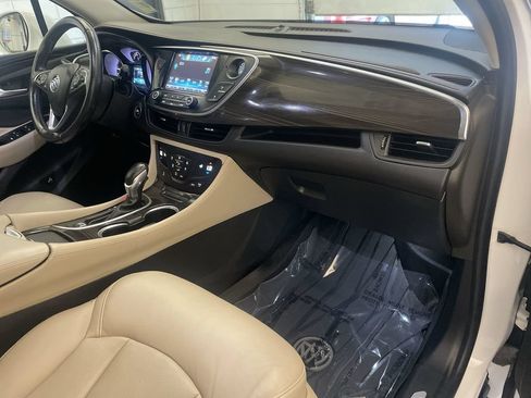 Used 2019 Buick Envision Essence FWD image 21