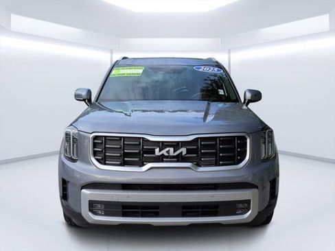 Used 2025 Kia Telluride SX w/ SX Captain's Chair Package FWD image 8